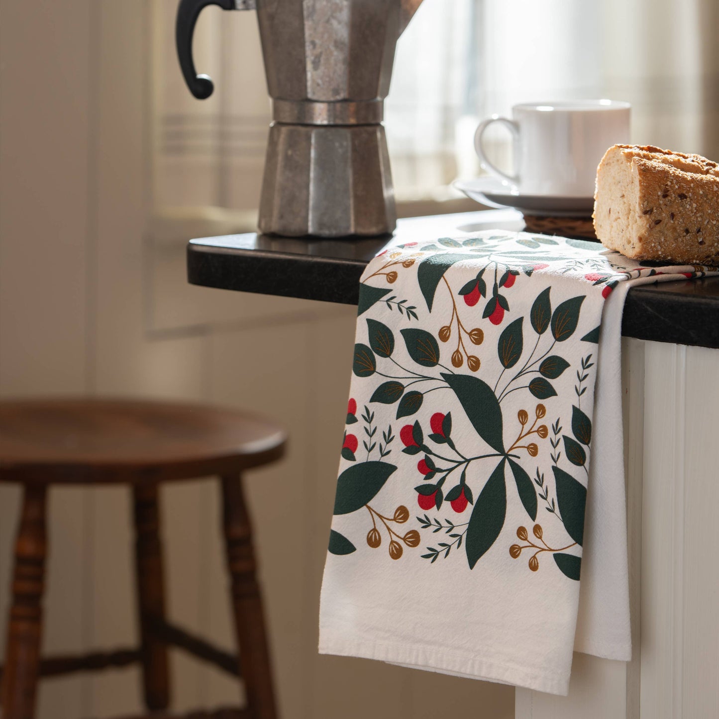 Winterberry Tea Towel / Holiday / USA Made