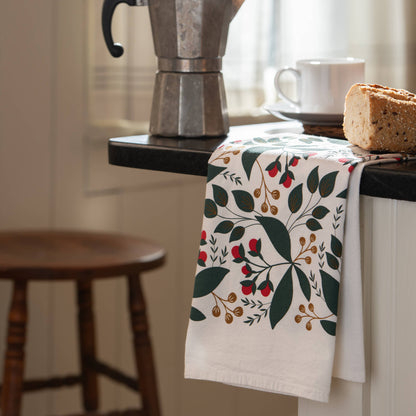 Winterberry Tea Towel / Holiday / USA Made