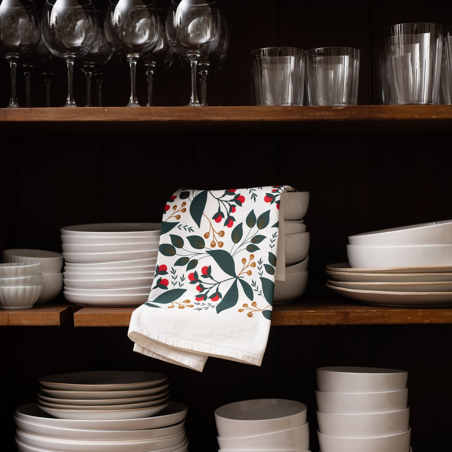 Winterberry Tea Towel / Holiday / USA Made